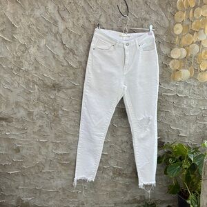 Levi’s 721 White Ankle High-Rise Skinny Distressed Jeans Worn 1x Size 28
